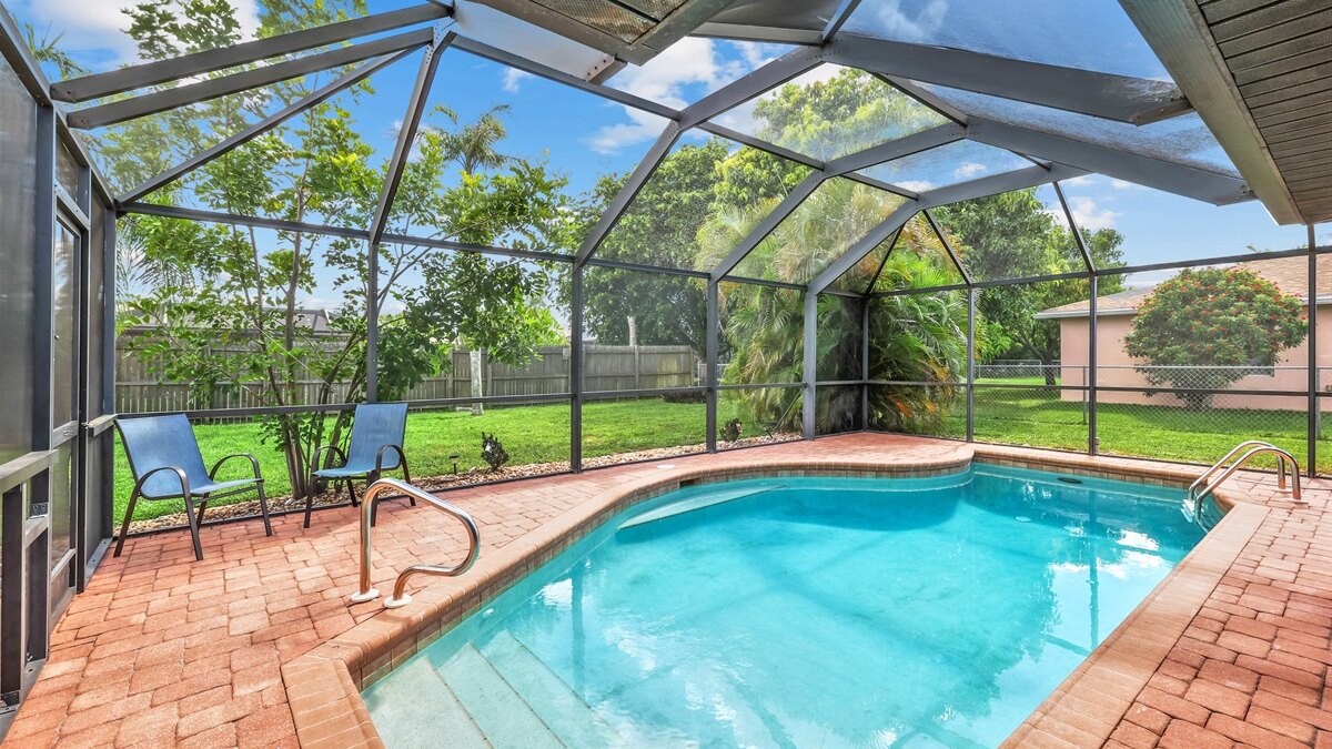 Florida Flair Villa - Image 24