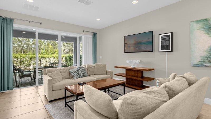 541 Villa- 7BD Dream Home - Private Pool & Spa - Image 3