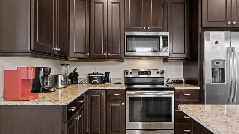 541-551-561-Multiple Family Homes - 23 Rooms / Pools&Spas - Image 11