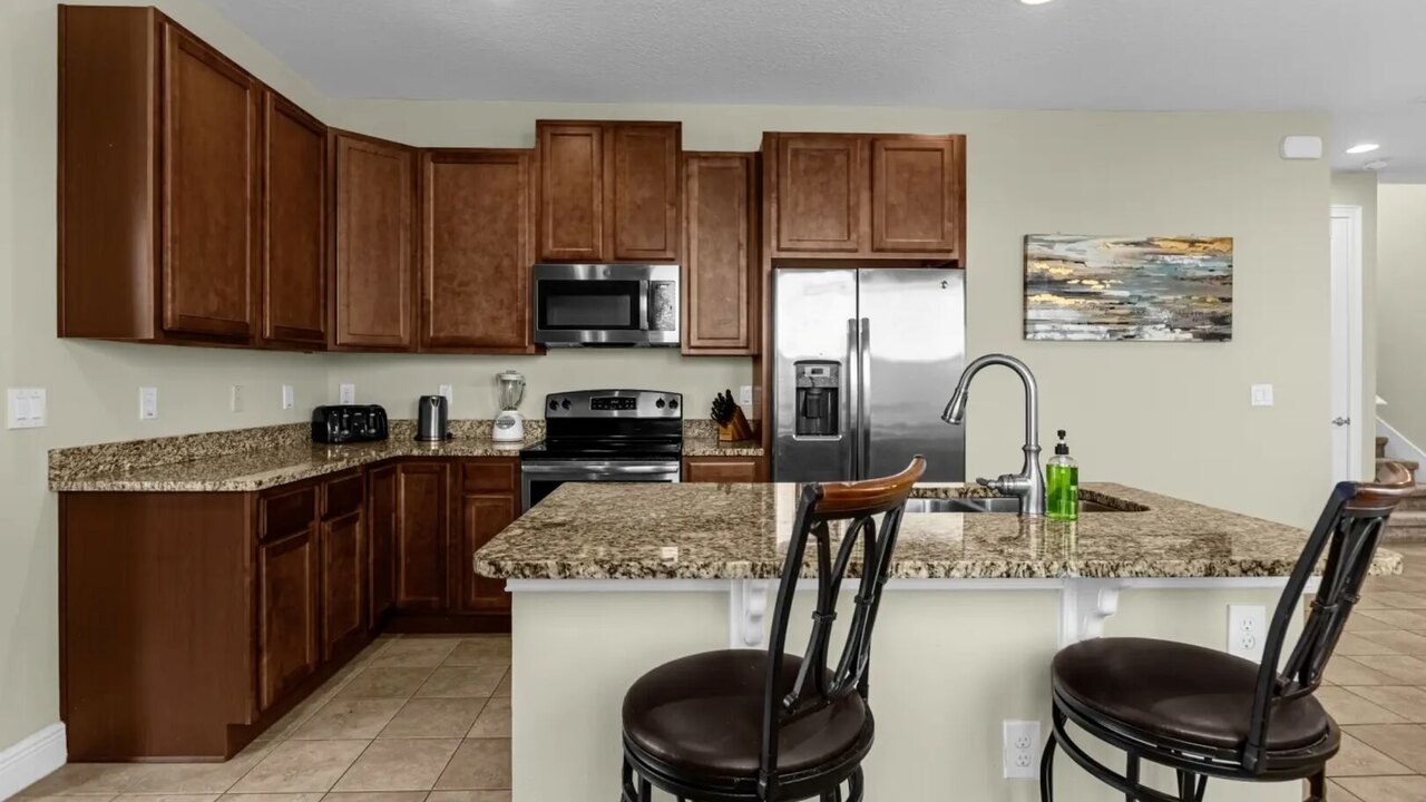 541-551-561-Multiple Family Homes - 23 Rooms / Pools&Spas - Image 12