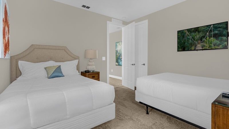 541-551-561-Multiple Family Homes - 23 Rooms / Pools&Spas - Image 30