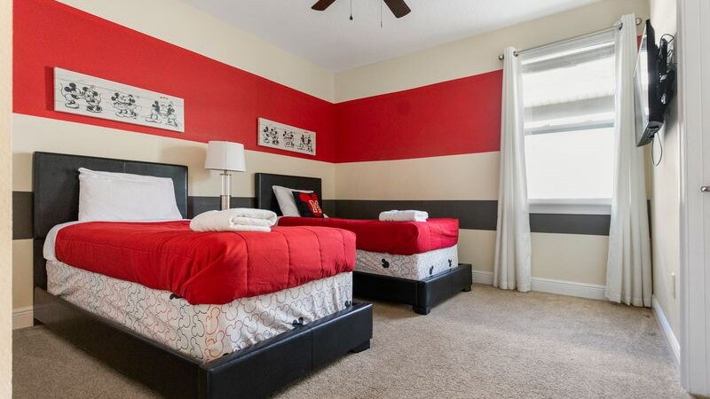 541-551-561-Multiple Family Homes - 23 Rooms / Pools&Spas - Image 34