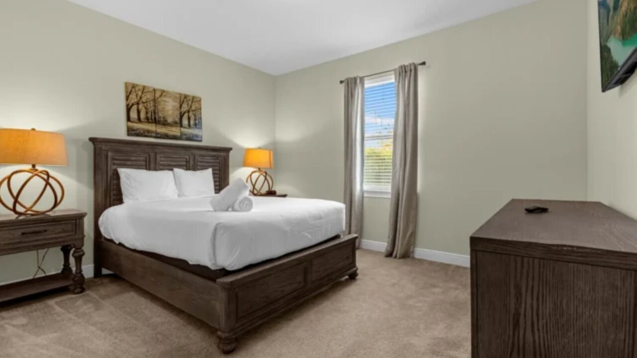 541-551-561-Multiple Family Homes - 23 Rooms / Pools&Spas - Image 46