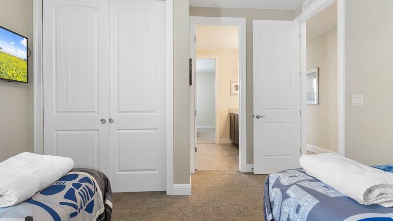 551 Villa 8BD Pool/Spa - Game room & Movie room - Image 12