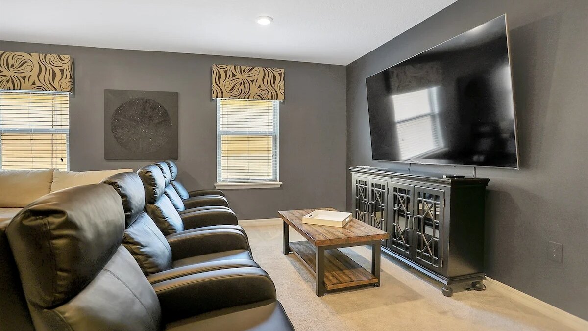 5548 (7) Private Room w/ 2 Twin Beds in Solterra - Image 12