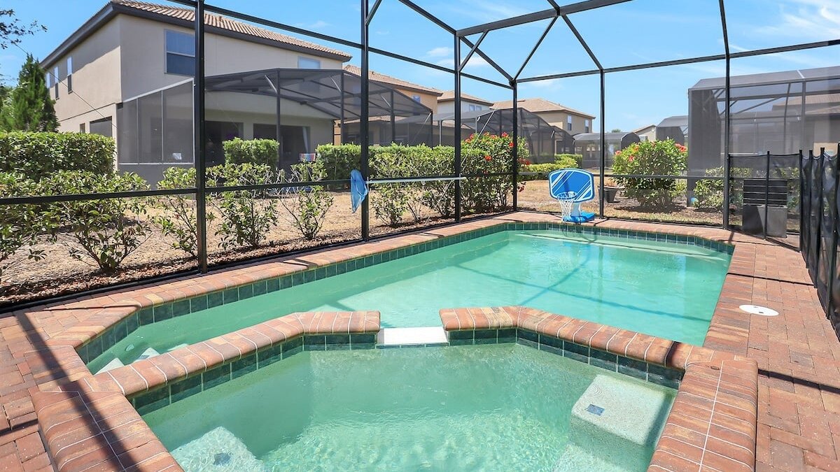 5548 (5) Solterra Room | Full Bed & Shared Bathroom - Image 18