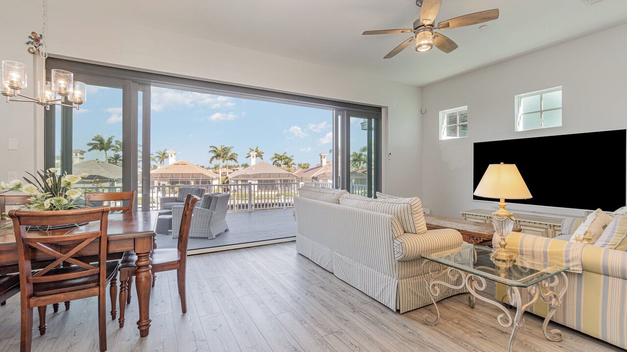 Funky Fish House Villa - Image 3