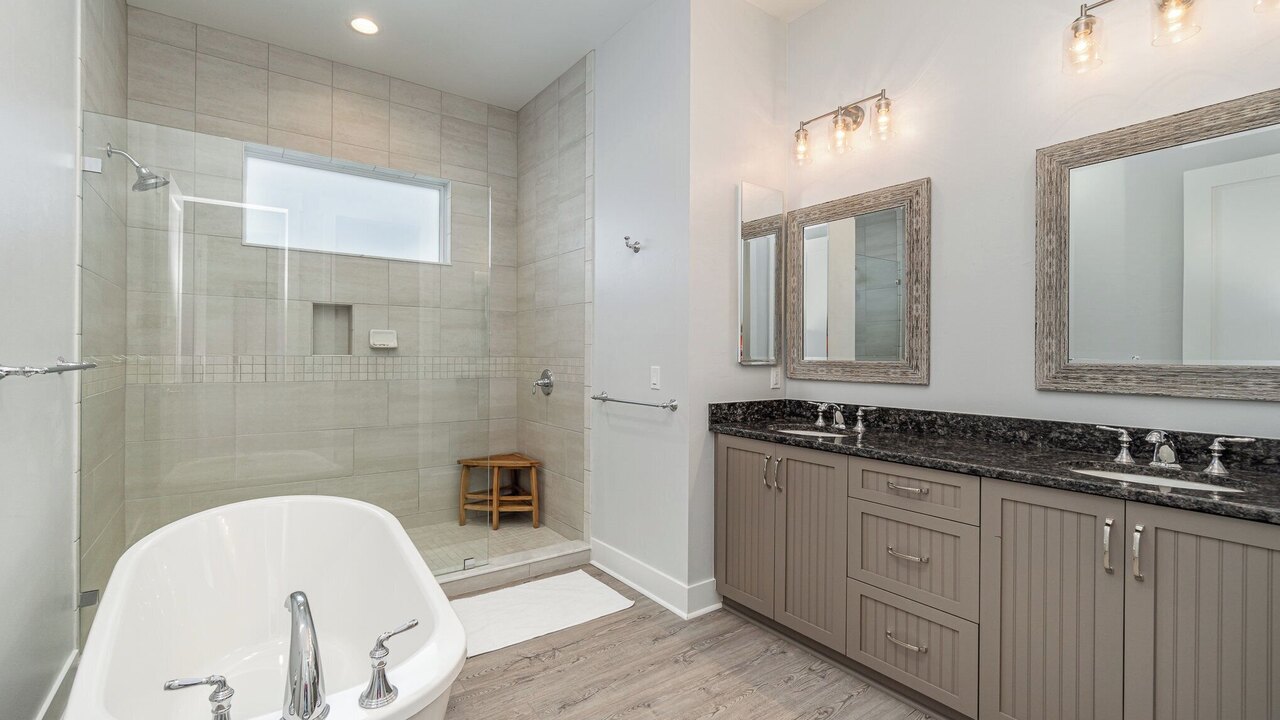 Funky Fish House Villa - Image 9