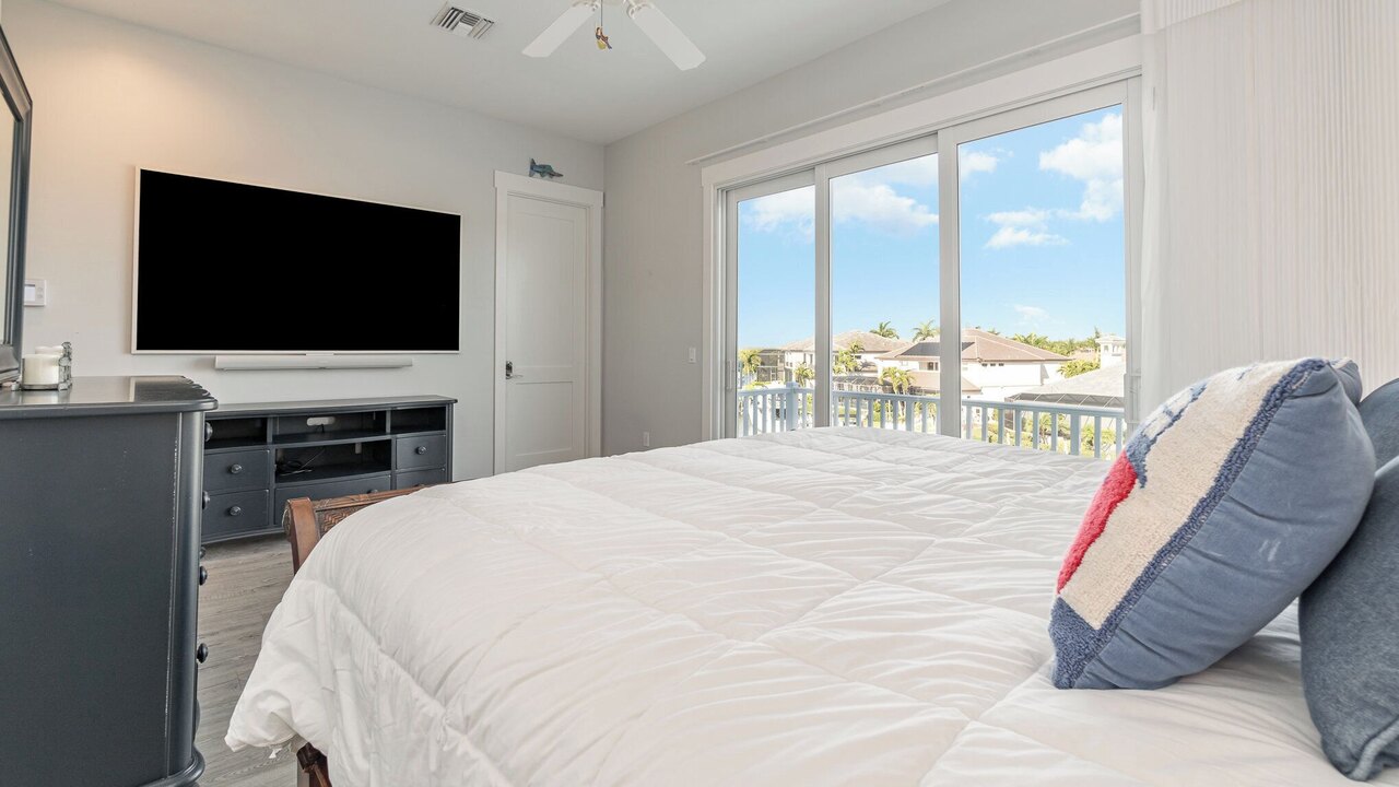 Funky Fish House Villa - Image 8