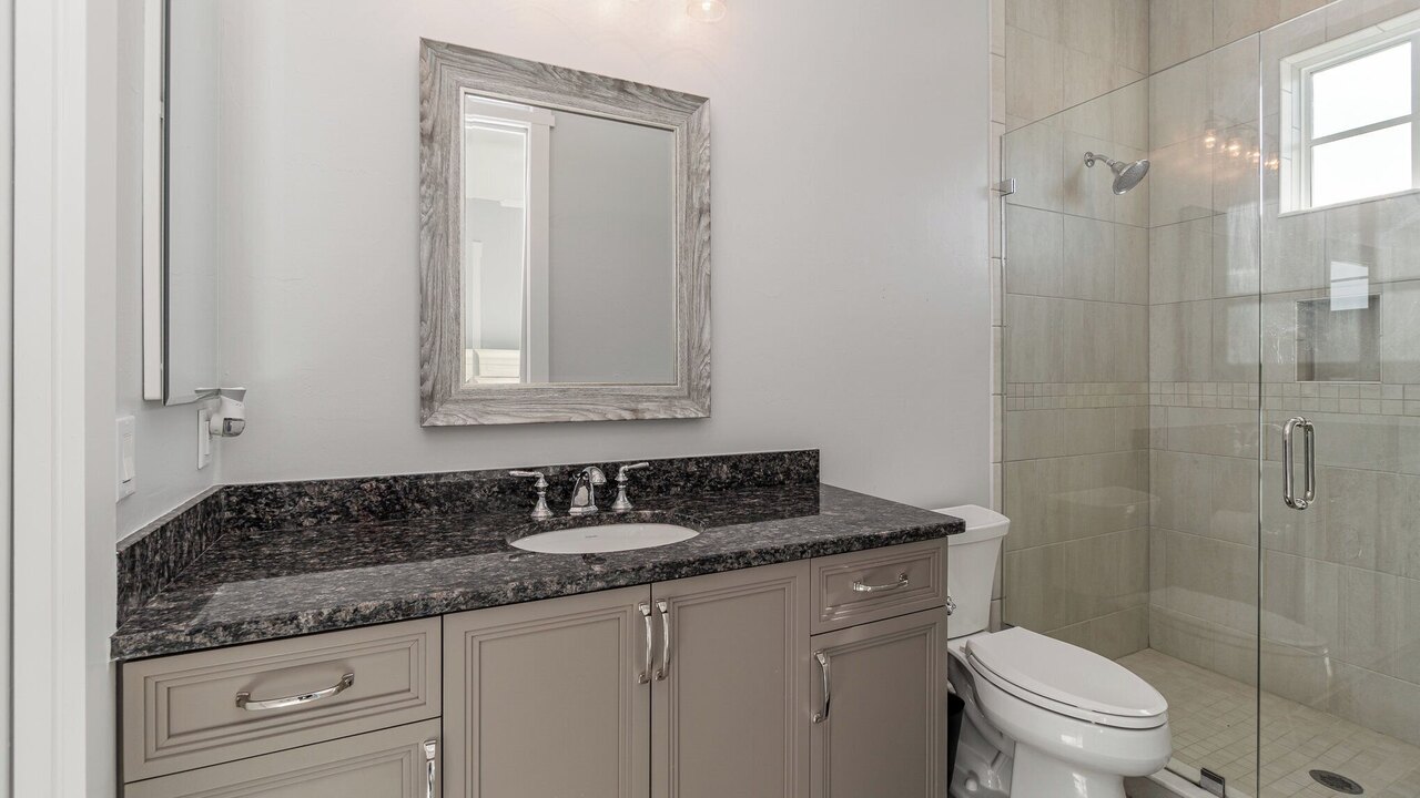 Funky Fish House Villa - Image 15