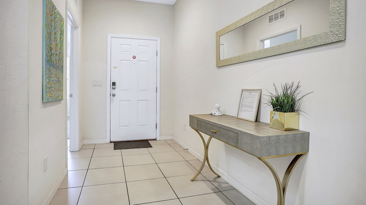 6079 Enchanted Villa 7 Bed by Disney - Image 8