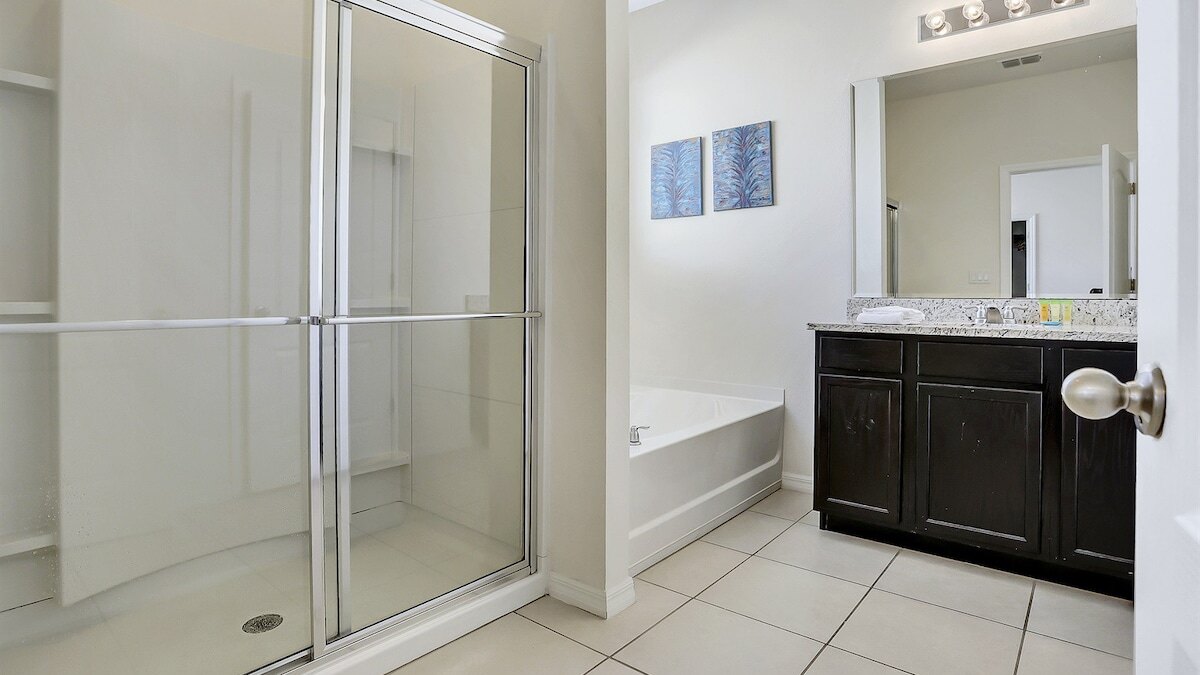 6079 Enchanted Villa 7 Bed by Disney - Image 27