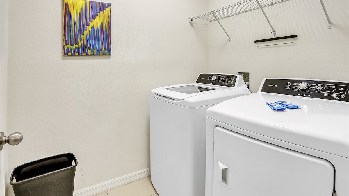 6079 Enchanted Villa 7 Bed by Disney - Image 33