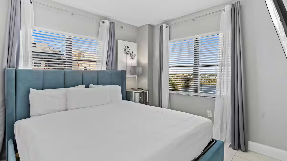 2701 Enclave Condo near Univesal-Lakeview - Image 8