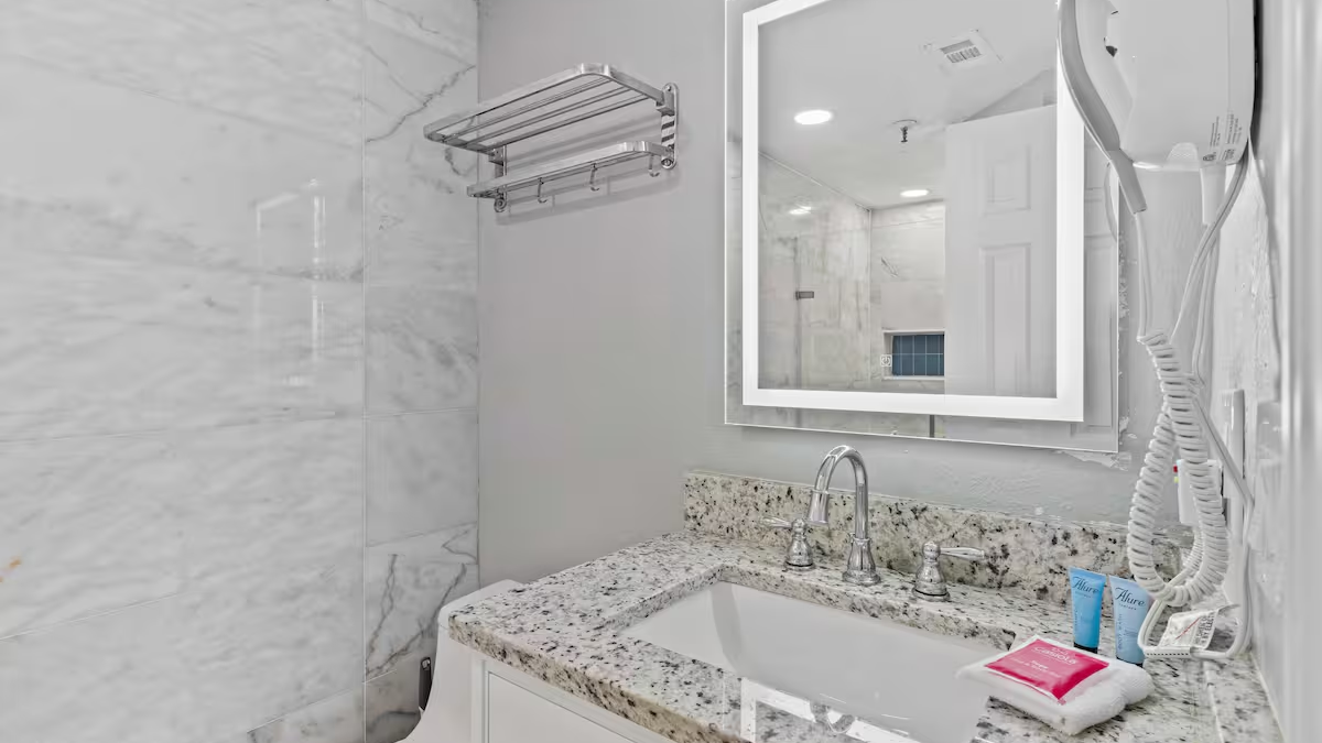 2701 Enclave Condo near Univesal-Lakeview - Image 13