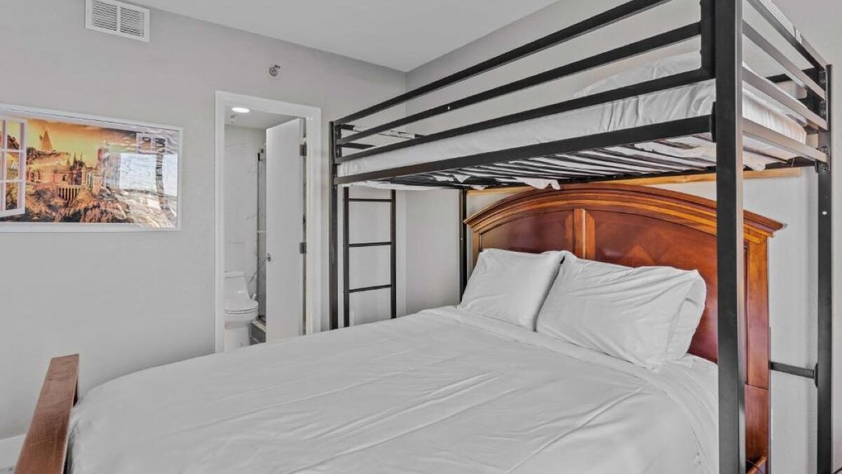 3805 Enclave Comfort Haven - Image 12