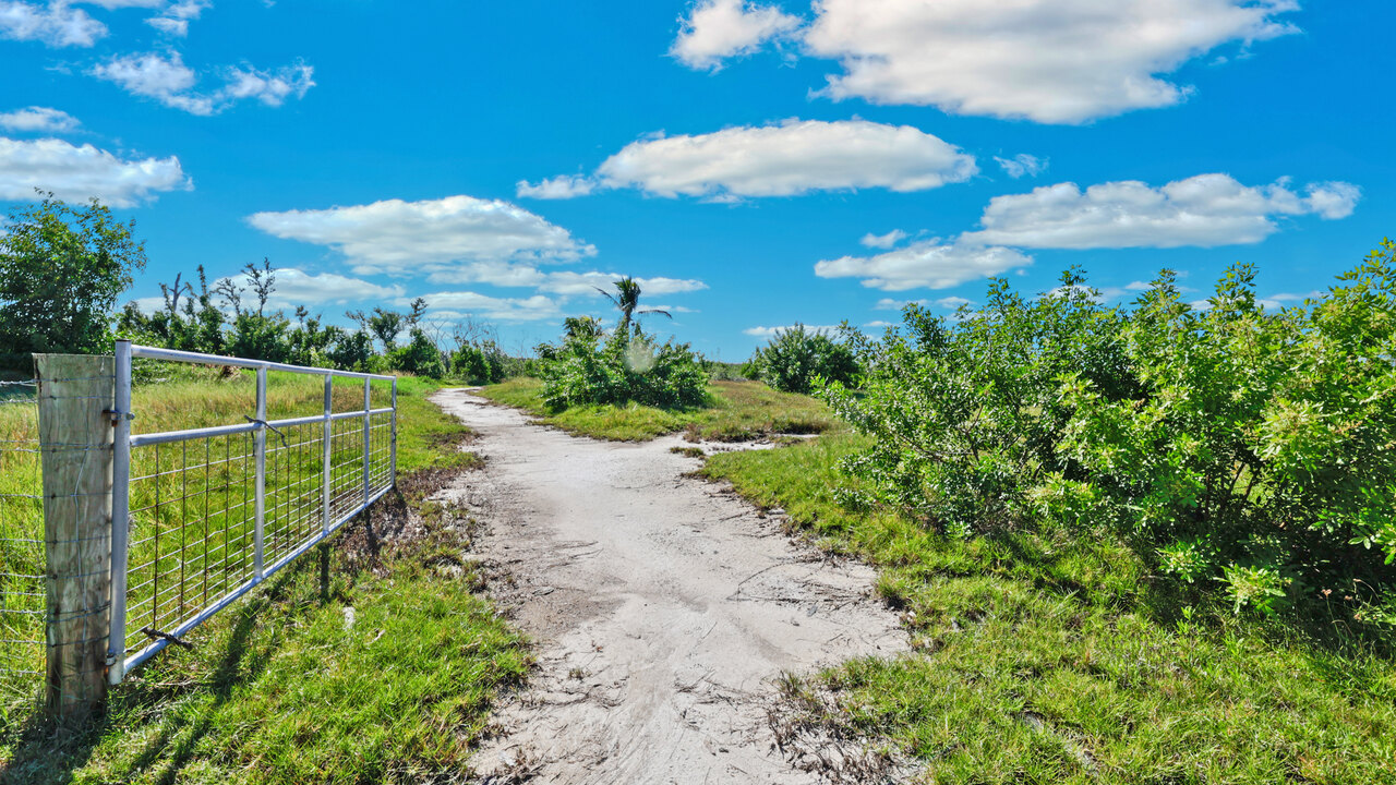 Island Retreat Villa - Image 26