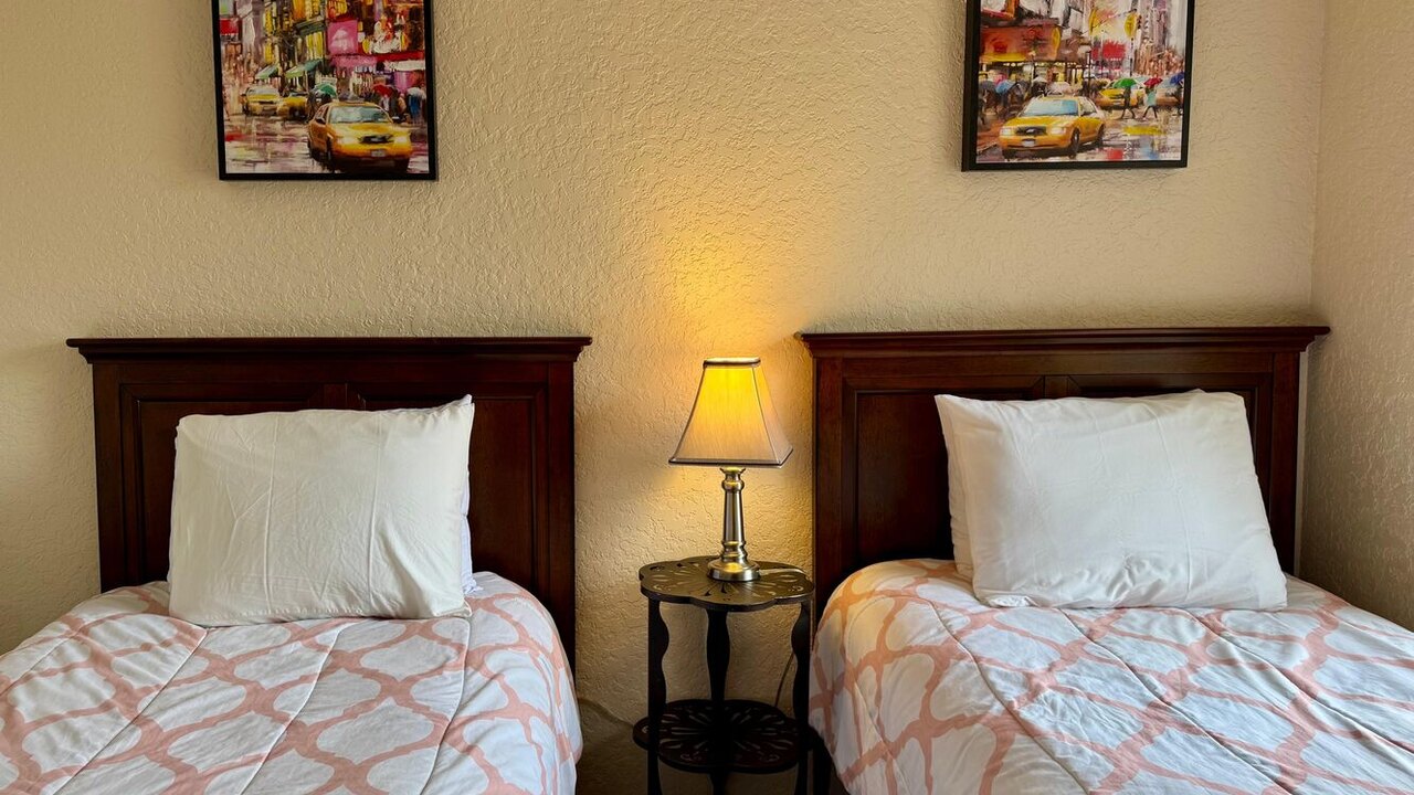 735-Dream getaway townhome in gated Resort - Image 16