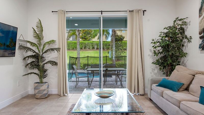 7500 Villa - 8BD - Private Pool/Spa - Game room - Image 3