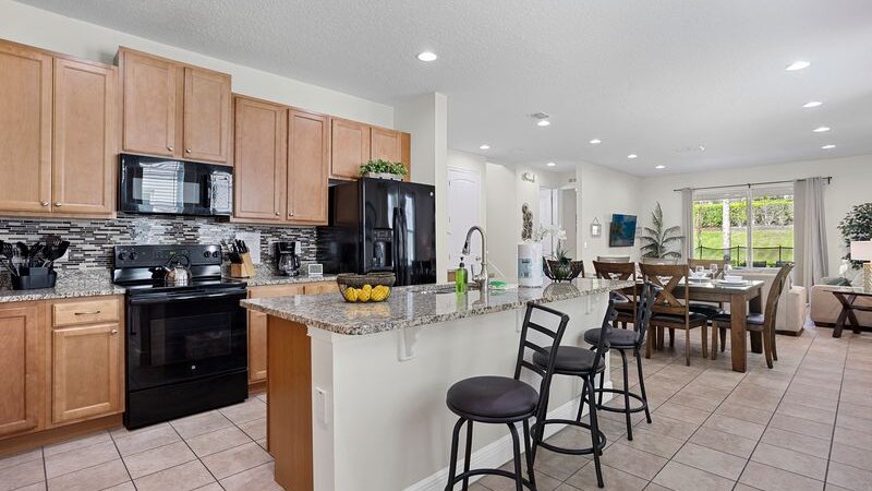 7500 Villa - 8BD - Private Pool/Spa - Game room - Image 8