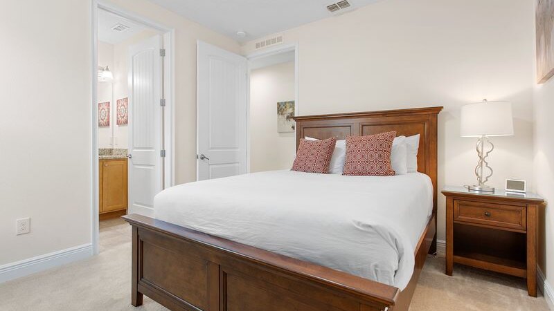 7500 Villa - 8BD - Private Pool/Spa - Game room - Image 12