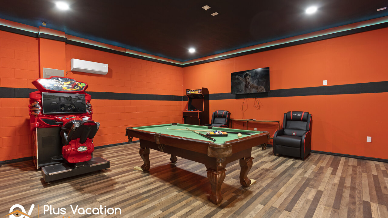 7541 Huge 8BD Home - POOL&Spa - Game/Movie room - Image 4