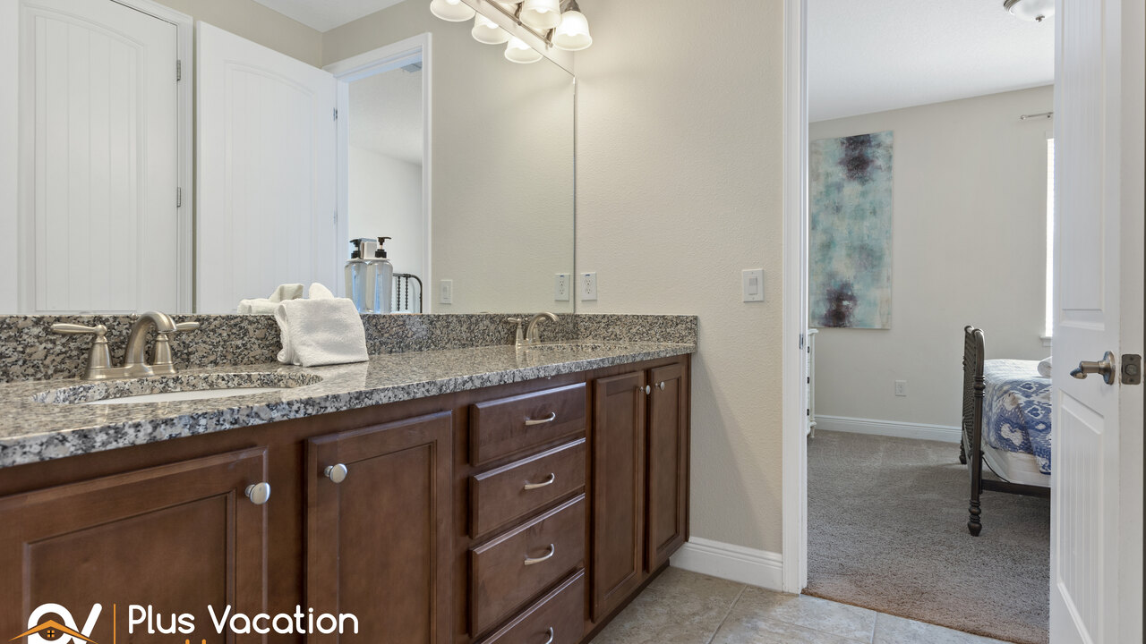 7541 Huge 8BD Home - POOL&Spa - Game/Movie room - Image 11