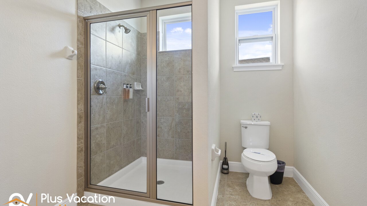 7541 Huge 8BD Home - POOL&Spa - Game/Movie room - Image 17