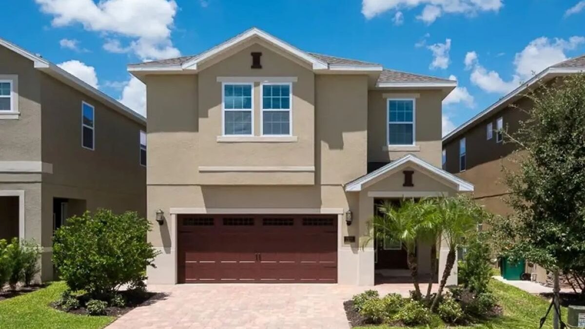 7603 Spectacular 8BR/7BA Themed&Game Room - Image 1