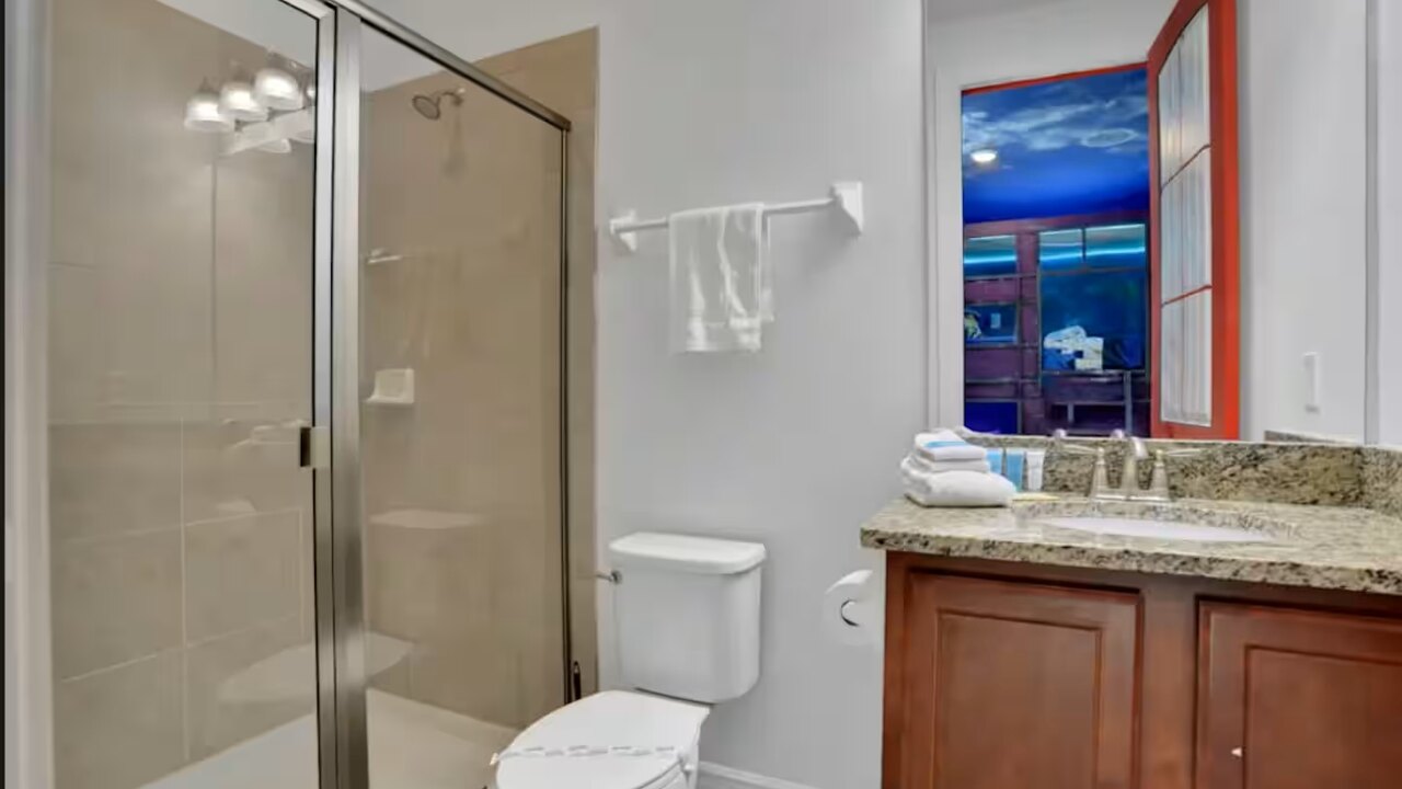 7603 Spectacular 8BR/7BA Themed&Game Room - Image 30