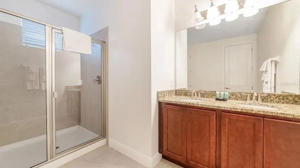 7603 Spectacular 8BR/7BA Themed&Game Room - Image 32