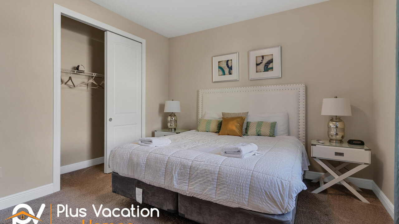 7617 Villa-Movie/Game 8BD- Pool & Spa - Image 12