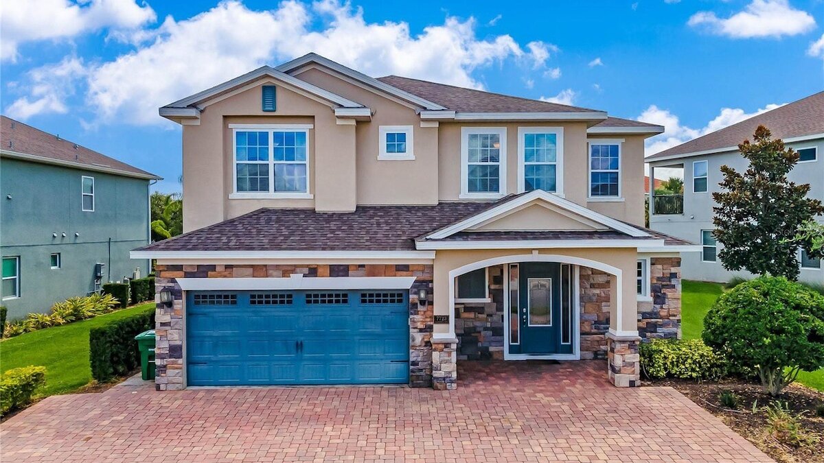 7723 Mansion with a Magic touch. - Image 1