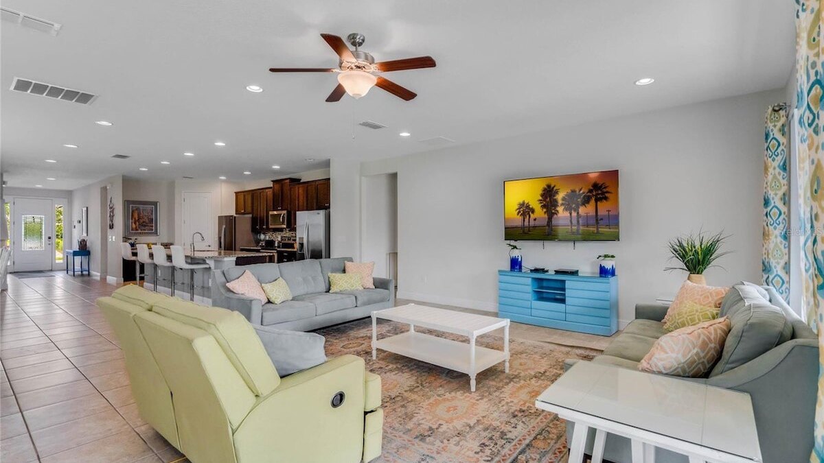 7723 Mansion with a Magic touch. - Image 8