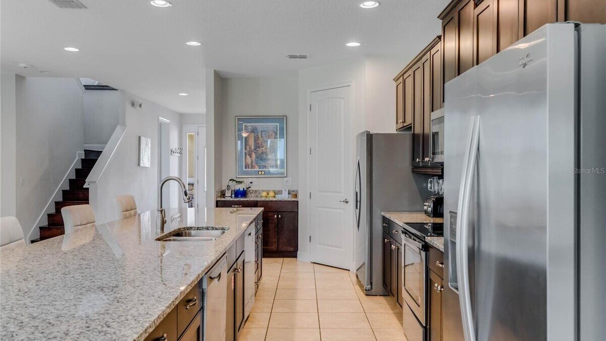 7723 Mansion with a Magic touch. - Image 13