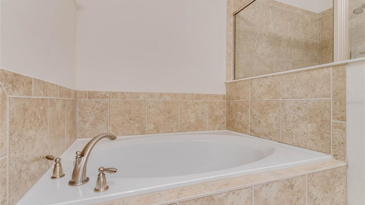 7723 Mansion with a Magic touch. - Image 35