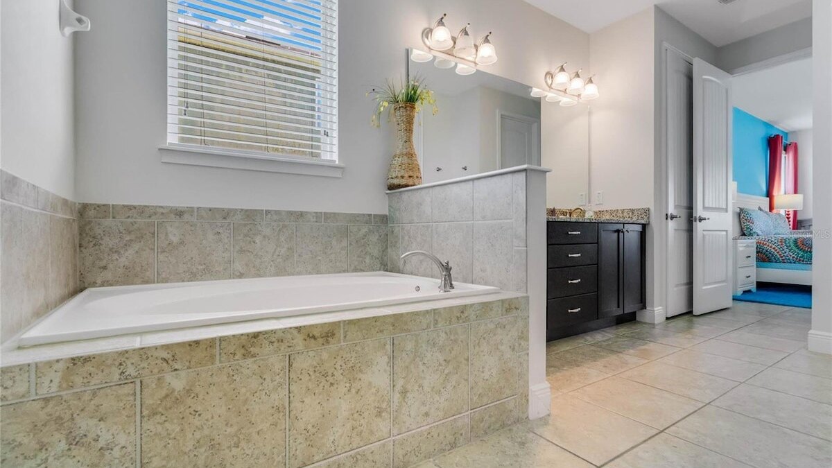 7723 Mansion with a Magic touch. - Image 42