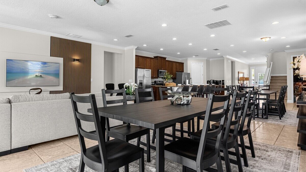 7739 9 Ensuite bedrooms Pool/Spa/Theater - Image 9