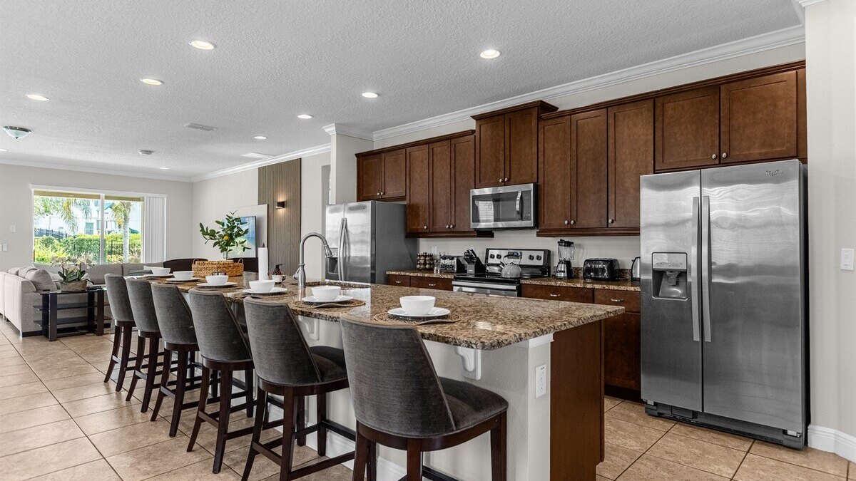 7739 9 Ensuite bedrooms Pool/Spa/Theater - Image 10