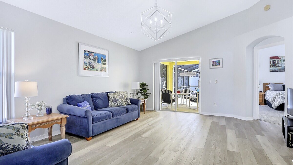 7832 Cozy Gem at Indian Ridge with Pool - Image 8