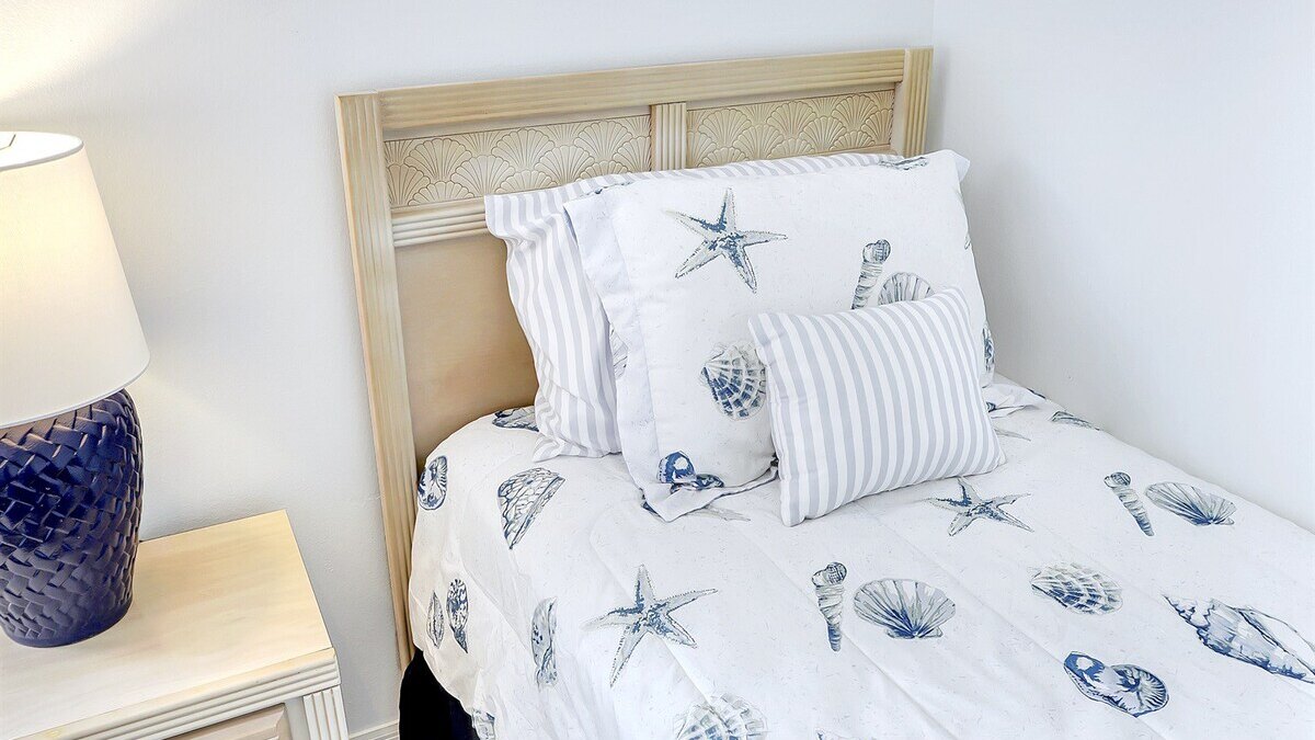 7832 Cozy Gem at Indian Ridge with Pool - Image 22