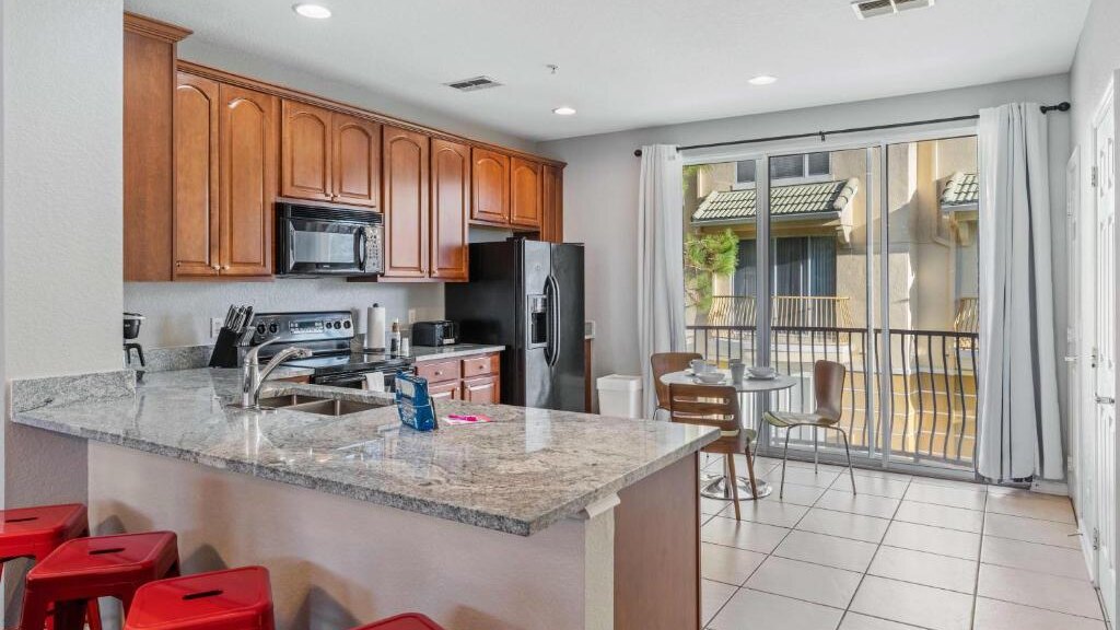 8000 One of a Kind Resort Retreat at VistaCay #108. - Image 3