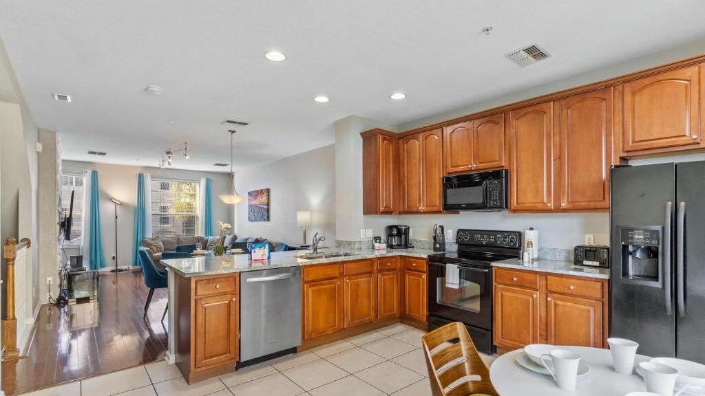 8000 One of a Kind Resort Retreat at VistaCay #108. - Image 9