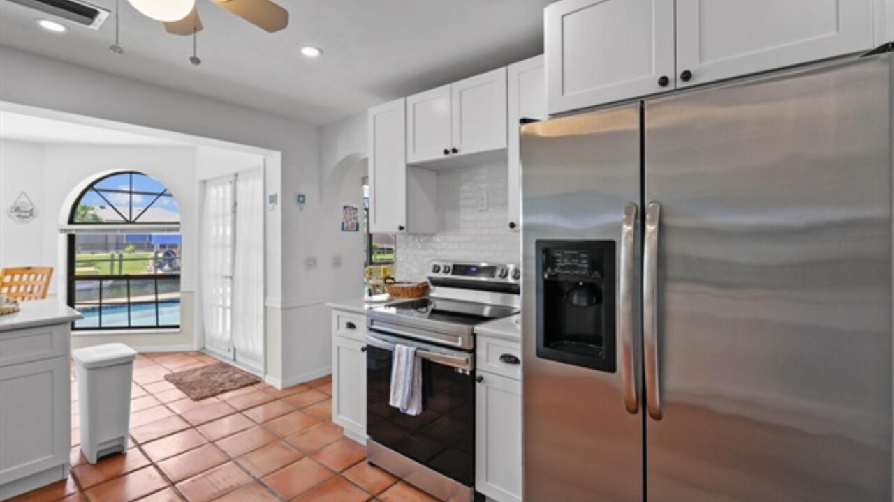 Lucy Villa - Image 9