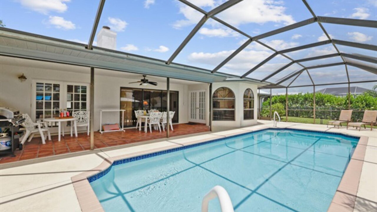 Lucy Villa - Image 23