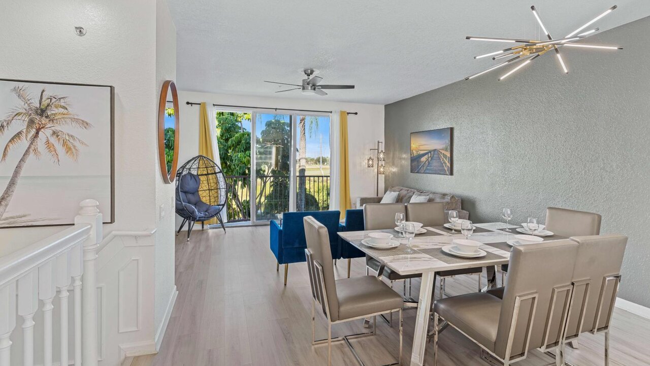 8036 Spacious & Fresh 3BR/3.5BA at Vista Cay #133 - Image 12