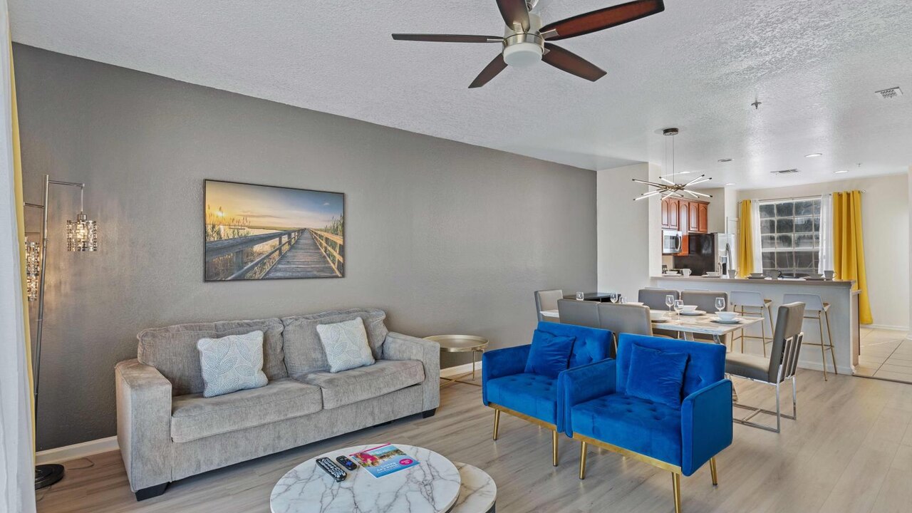 8036 Spacious & Fresh 3BR/3.5BA at Vista Cay #133 - Image 14