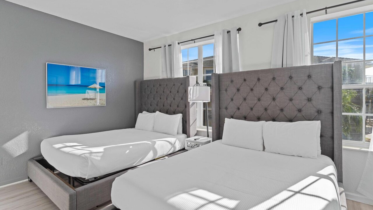 8036 Spacious & Fresh 3BR/3.5BA at Vista Cay #133 - Image 34