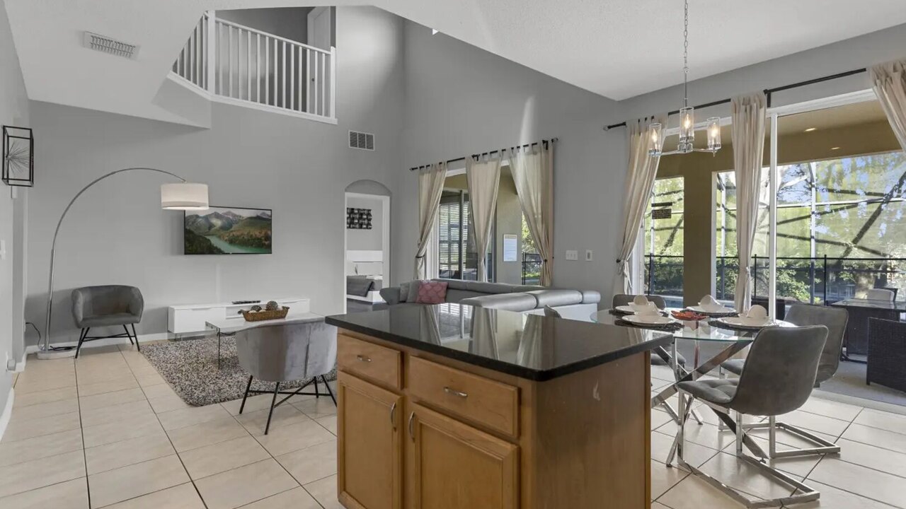 8503 Themed 7BD Villa- Game room/ Pool&spa - Image 7