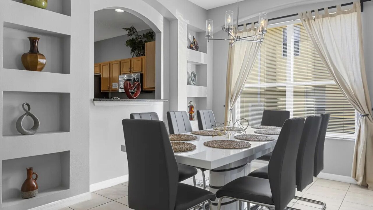 8503 Themed 7BD Villa- Game room/ Pool&spa - Image 5